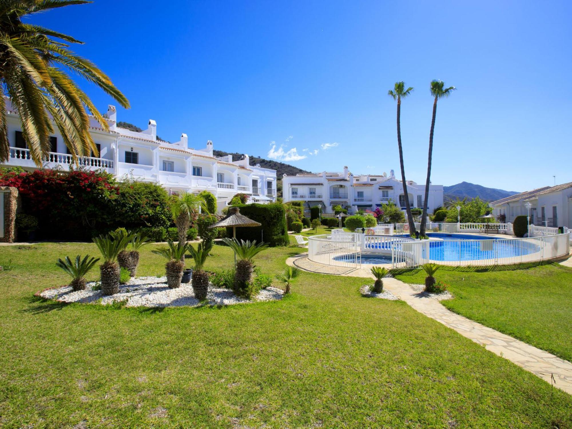 Semesterbostad Jardines De By Interhome Nerja